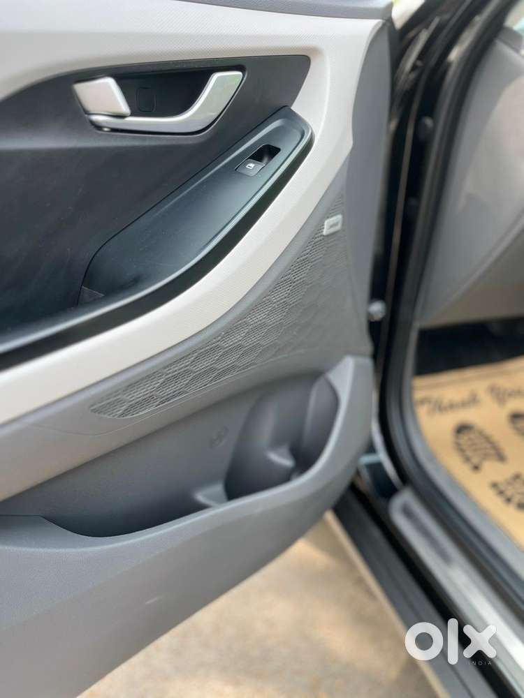 Hyundai Creta 1.6 Sx (o), 2024, Petrol