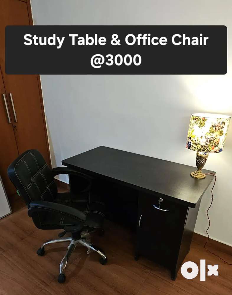 Study table with discount chair under 3000