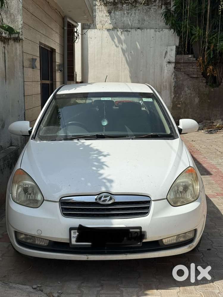 Hyundai Verna 2010