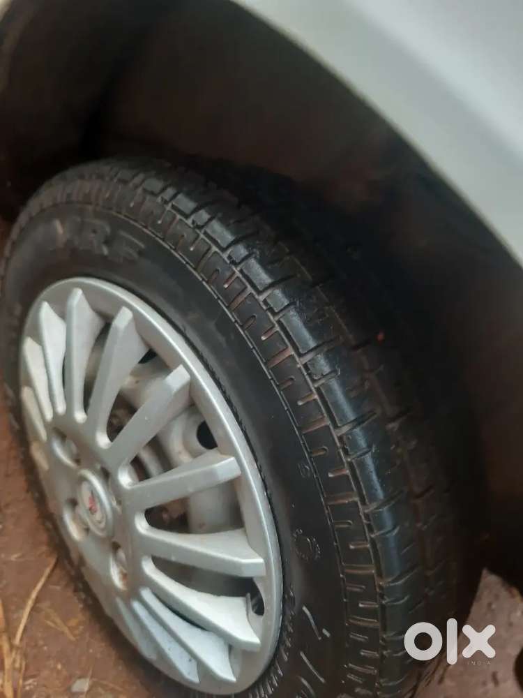 Maruti 800 In Very Good Condition With New Tyres And 5 Years Fc