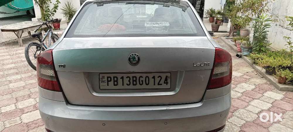 Skoda Laura Elegance 2012