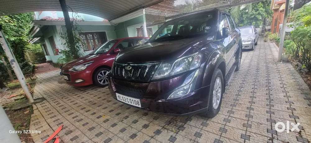 Mahindra Xuv500 2016 W10, Manual