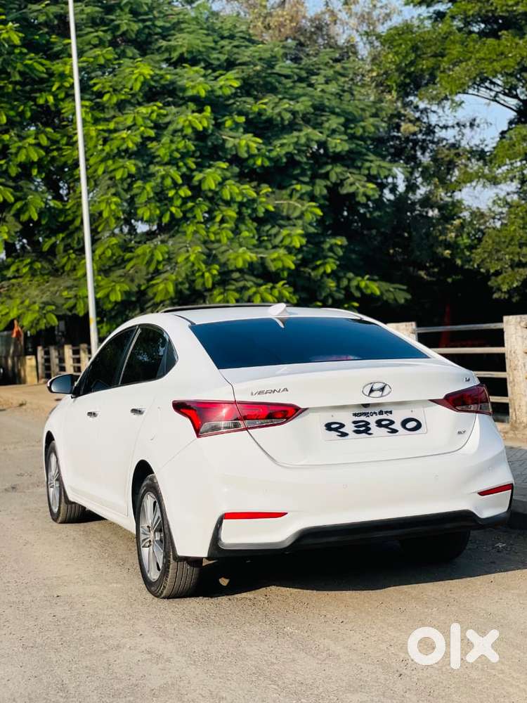 Hyundai Verna 1.5 Sx (o) Vtvt, 2018, Petrol