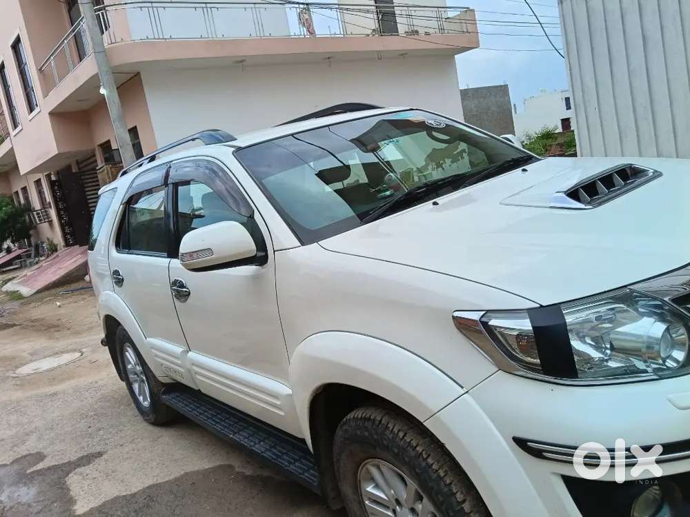 Toyota Fortuner 2014