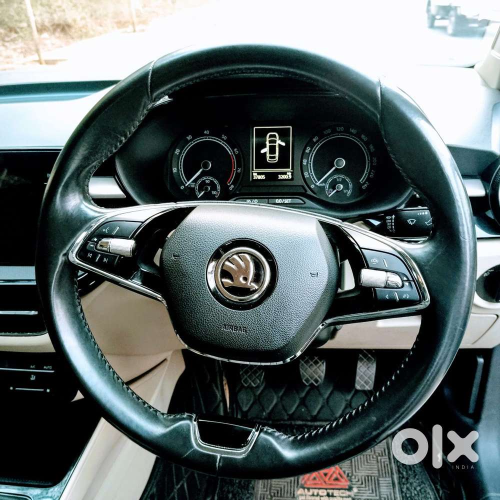 Skoda Slavia Ambition 1.5l Tsi Mt, 2023, Petrol