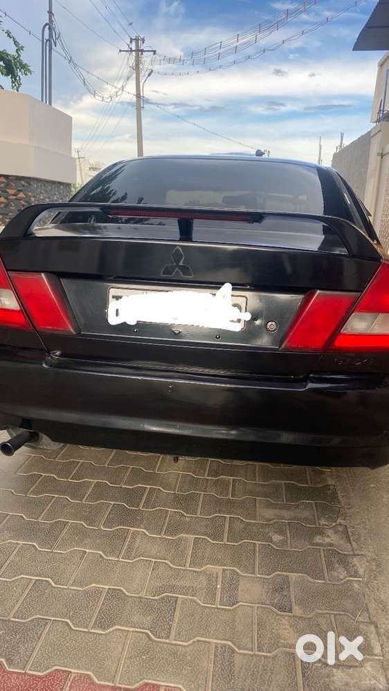 Mitsubishi Lancer Glxd 2002