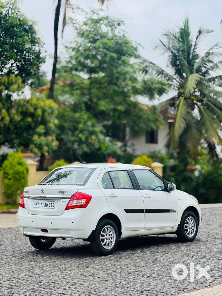 Maruti Suzuki Swift Dzire 1.2 Vxi Bsiv, 2014, Petrol