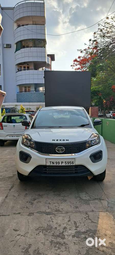 Tata Nexon 1.2 Revotron Xm (s), 2019, Petrol