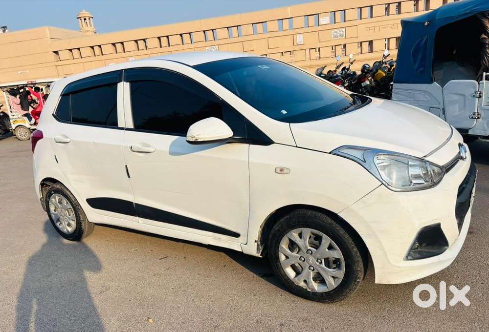 Hyundai Grand I10 2017 Diesel 69250 Km Driven
