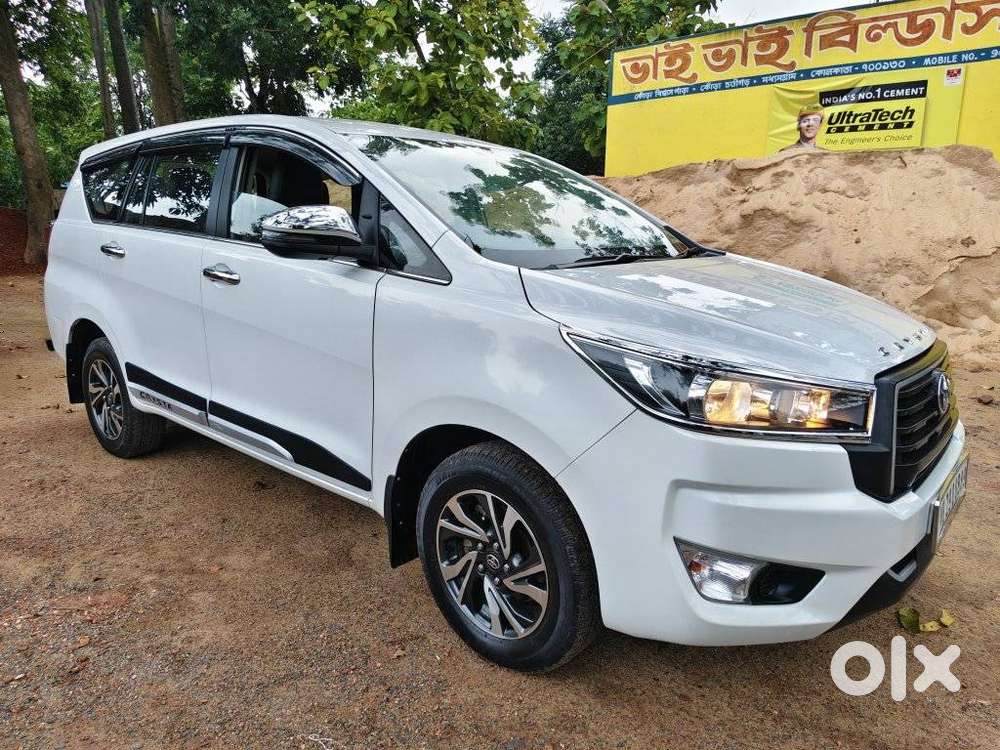Toyota Innova Crysta 2.4 Gx Limited Edition At 7 Str, 2025, Diesel