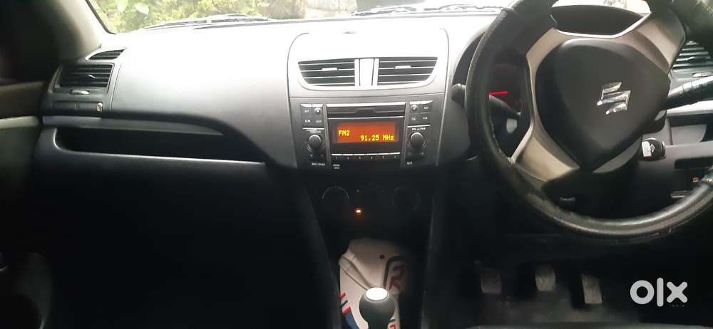 Maruti Suzuki Swift Vxi 1.2 Abs Bs-iv, 2015, Petrol