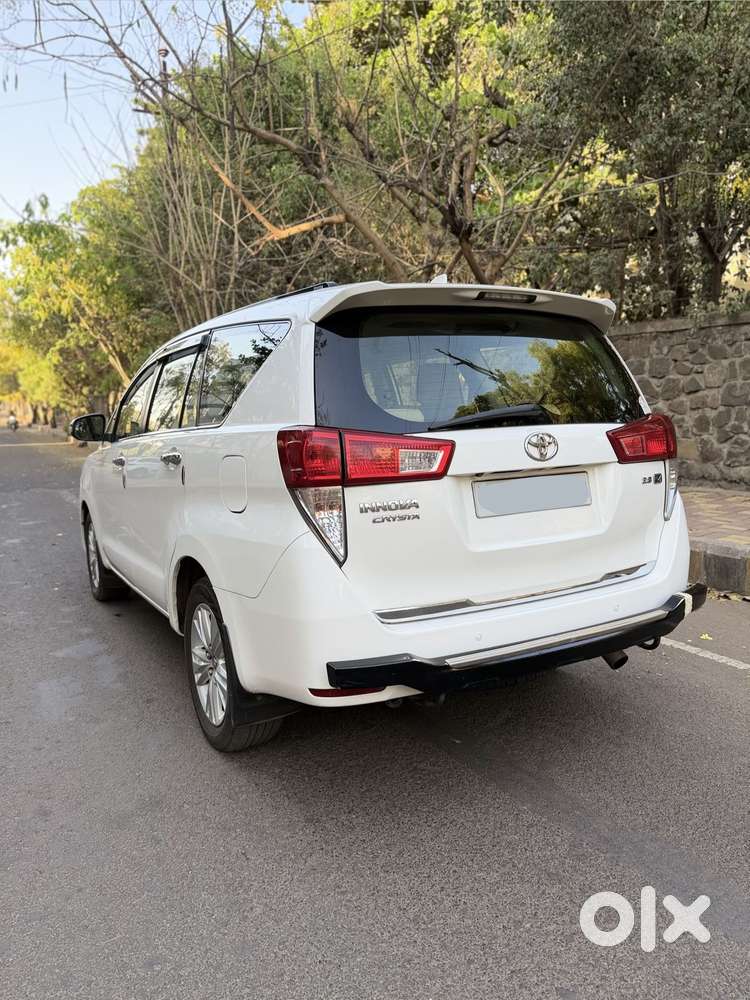 Toyota Innova Crysta