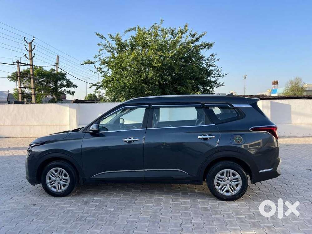 Kia Carens 1.5 Prestige 7 Str, 2023, Petrol