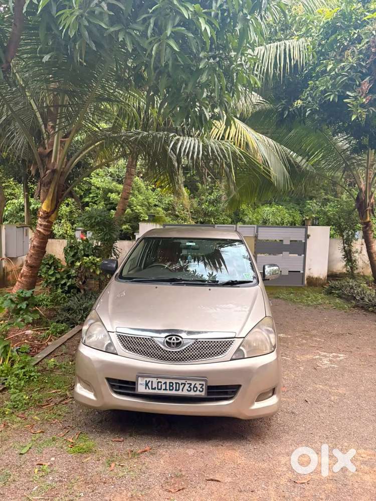Toyota Innova Diesel 2011