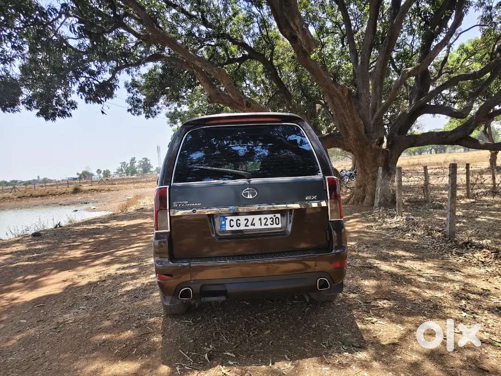 Tata Safari Storme 2014