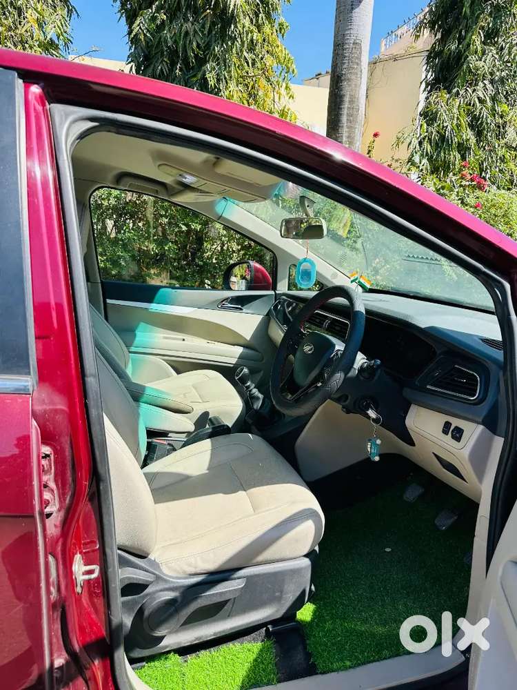 Mahindra Marazzo M8  2018 Diesel