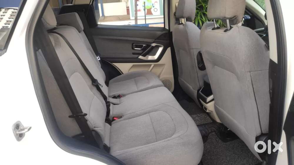 Tata Safari Pure Plus S, 2025, Diesel