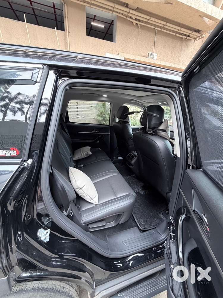 Mahindra Xuv700 Petrol 2025