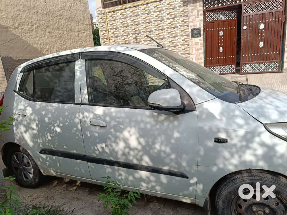 Hyundai I10 ,2011 Model , Petrol+cng, Good Condition