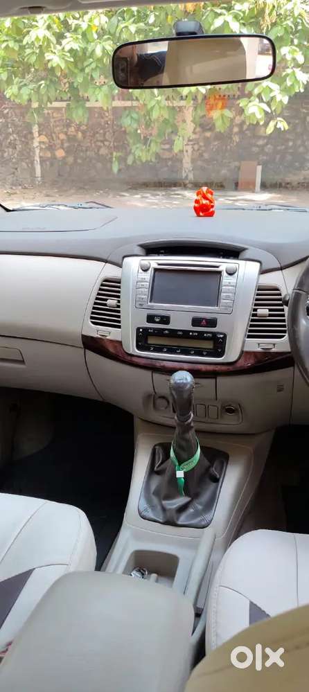 Well Maintained. Excellent Condition  Family  Car Innova