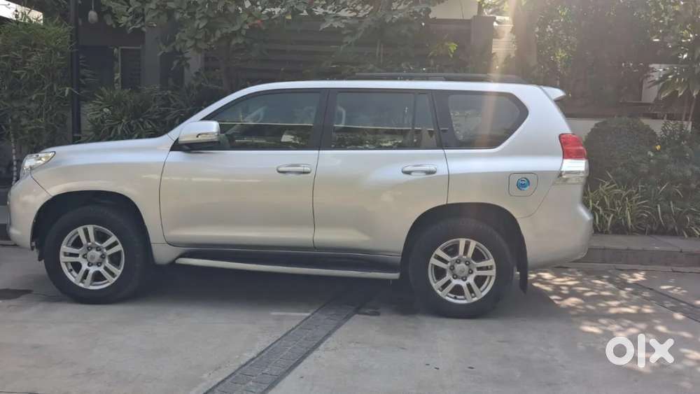 Toyota Land Cruiser Prado Vx L, 2011, Diesel
