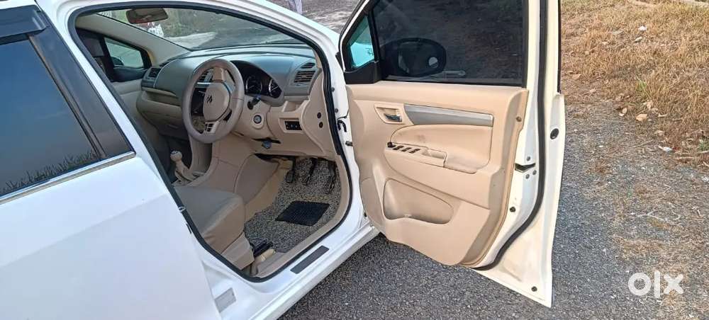 Maruti Suzuki Ertiga 2017 Diesel 120000 Km Driven