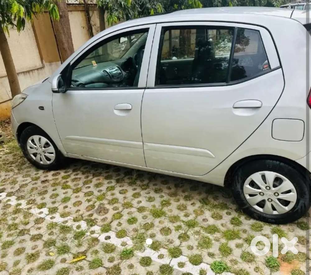 Hyundai I10 Asta 2011 With Sunroof