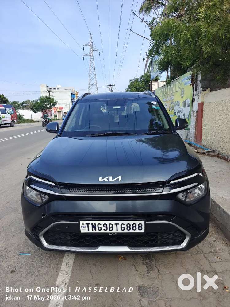 Kia Carens 2024 Diesel Well Maintained