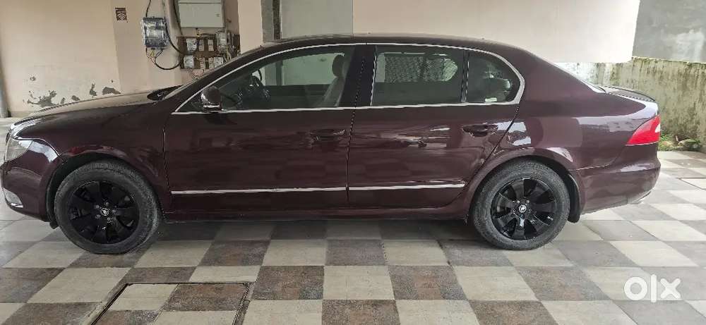 Skoda Superb 2013 Petrol Well Maintained
