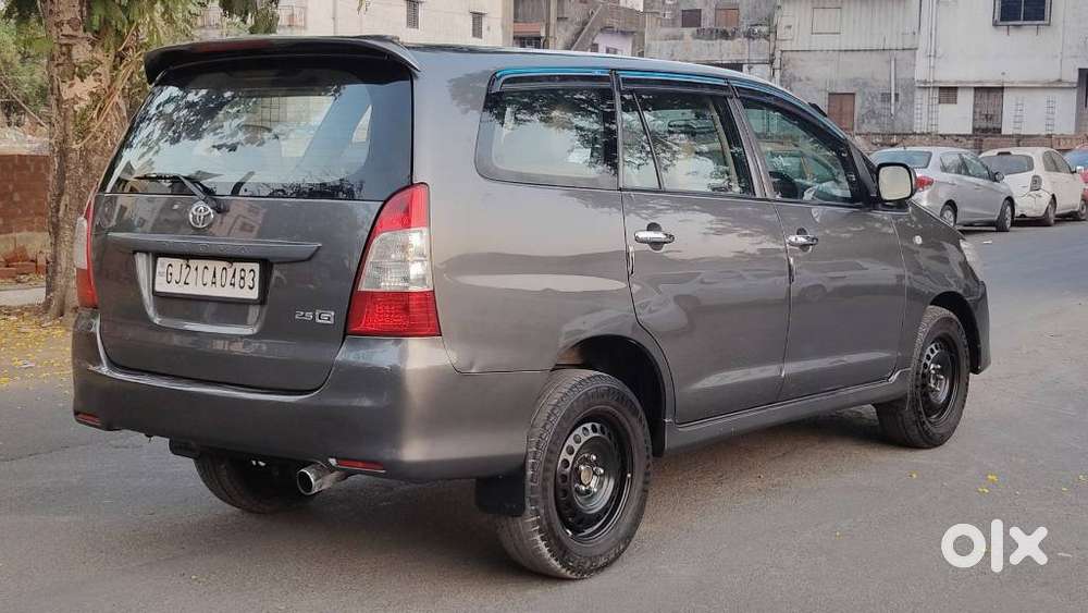 Toyota Innova 2.5 G (diesel) 8 Seater, 2013, Diesel