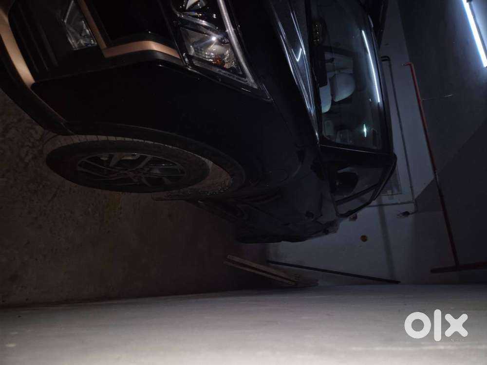 Mahindra Xuv400 2024 Electric With Company Charger In Good Condition