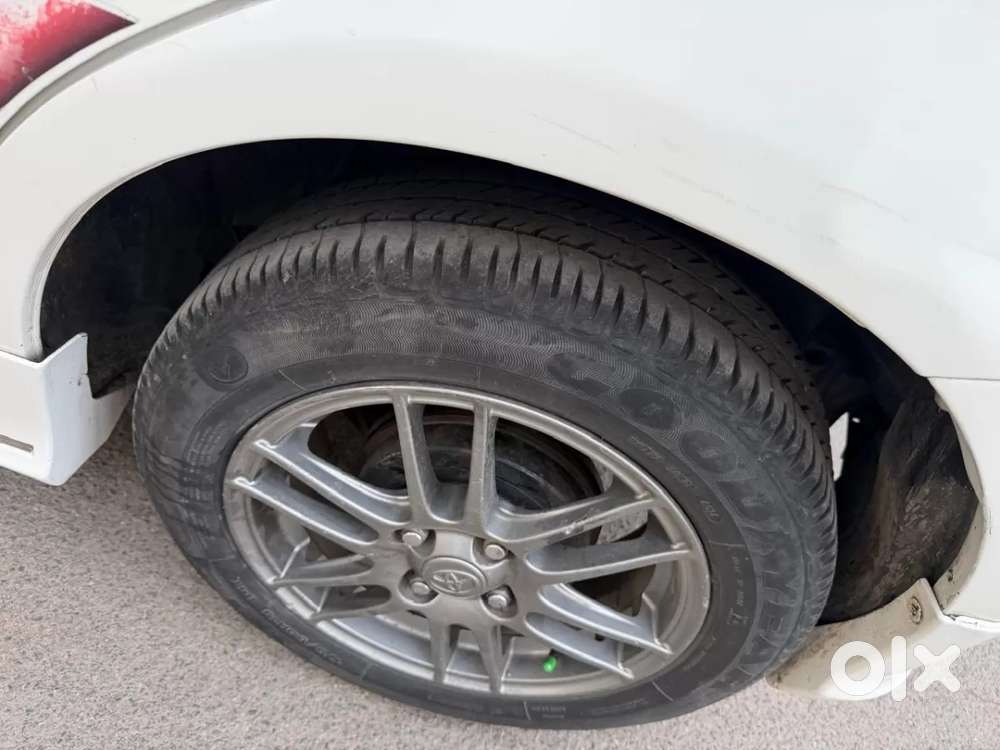 Toyota Etios Liva, 2012, Petrol