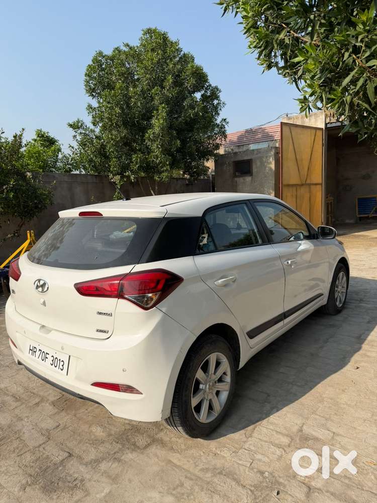 Hyundai I20 2015 Diesel 56000 Km Driven