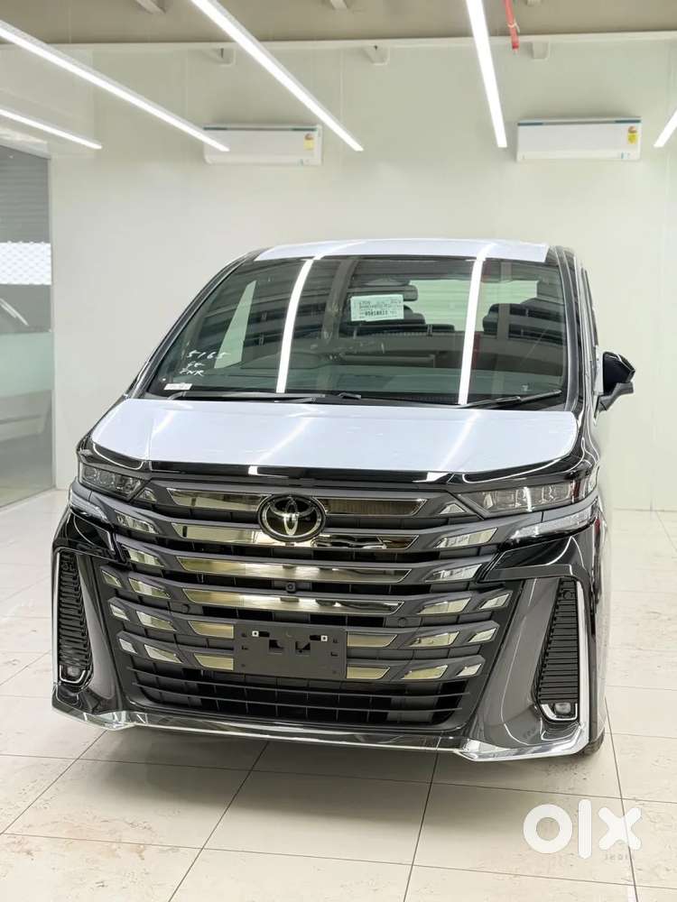 Toyota Vellfire Vip – Executive Lounge, 2025, Petrol