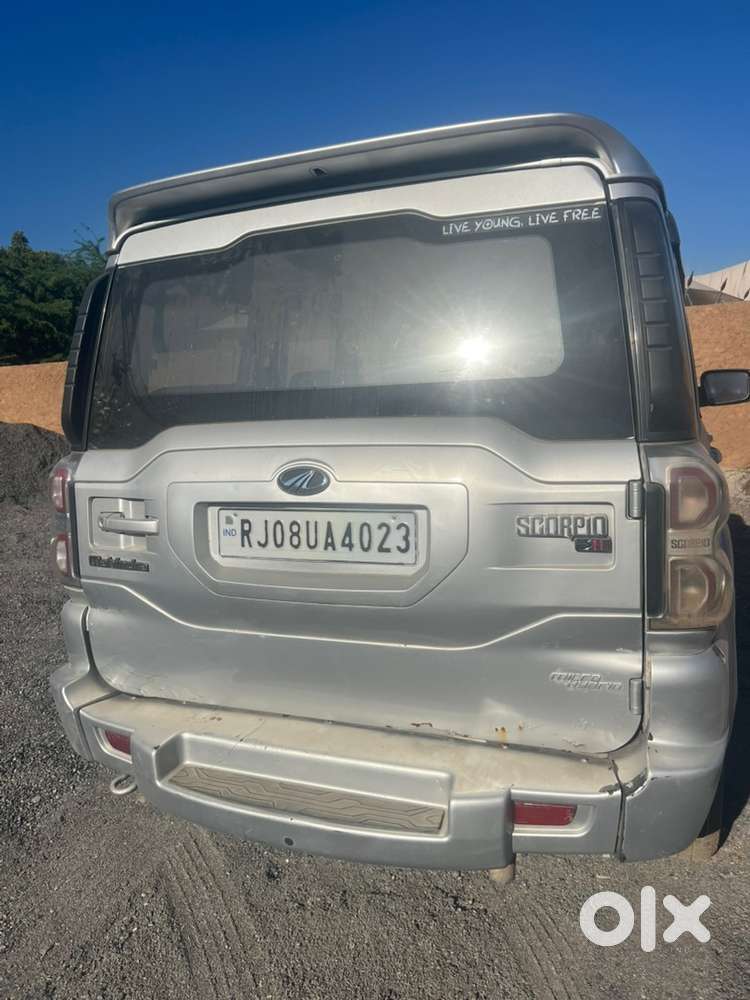 Mahindra Scorpio 2016