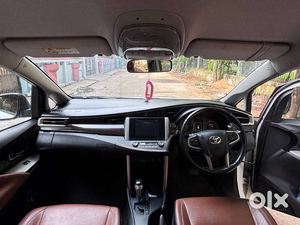 Toyota Innova Crysta 2.8z Automatic, 2019, Diesel