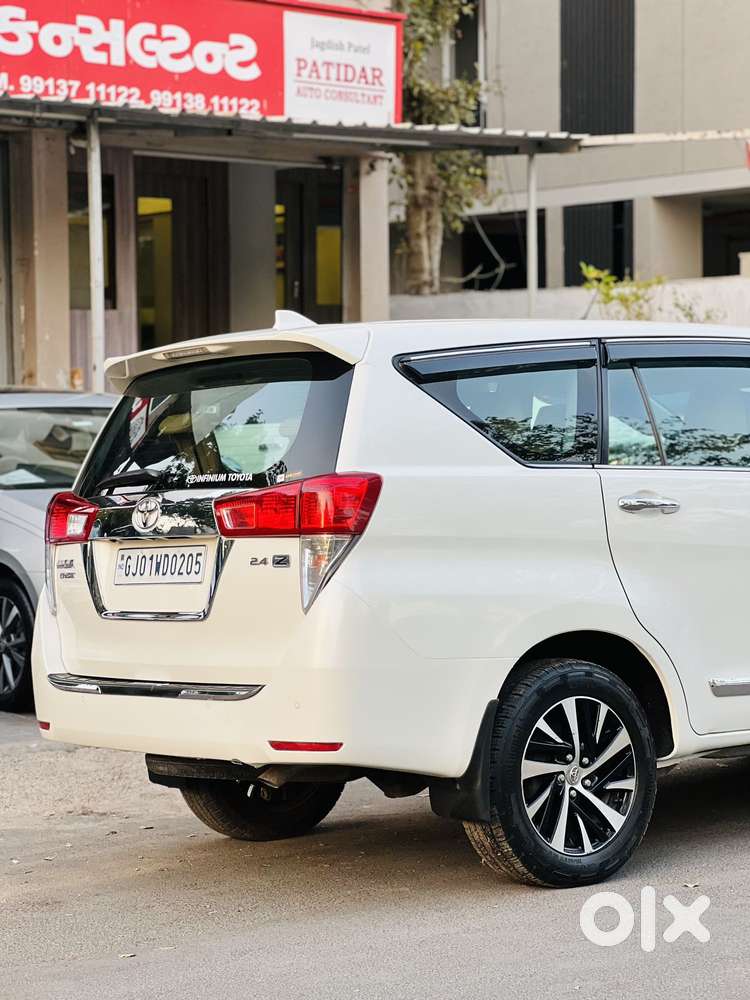 Toyota Innova Crysta