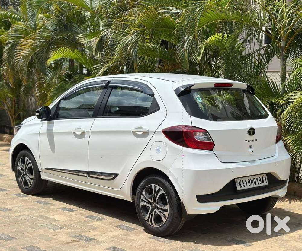 Tata Tiago 1.2 Revotron Xt (o), 2024, Petrol