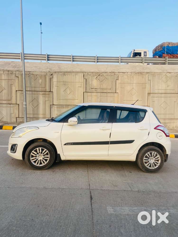 Maruti Suzuki Swift 2017 Diesel 74000 Km Driven