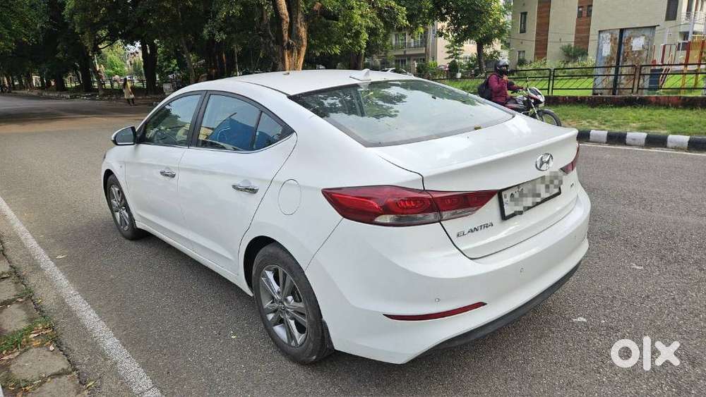 Hyundai New Elantra [ ] 1.6 S Mt, 2017, Diesel