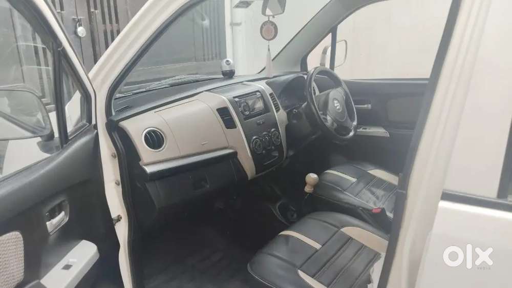Wagonr R Cng With Alloy Wheel