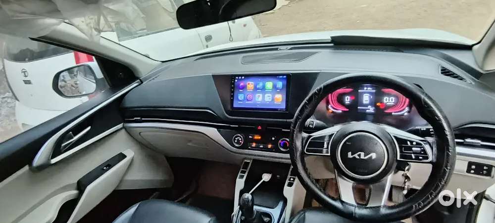 Kia Carens 2024 Petrol 50000 Km Driven