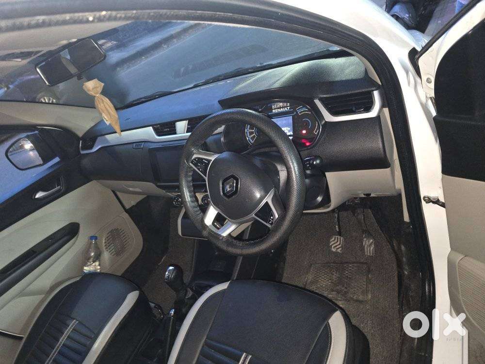 Renault Triber Rxz Easy-r Amt, 2023, Petrol