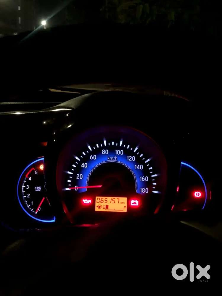 2nd Owner Honda Mobilo 1,5
Diesel 
Avrg 24
22 On Ac 
All Working Ac Ev