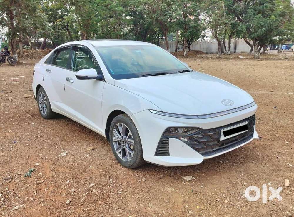 Hyundai Verna 1.5 Sx (o) Vtvt, 2023, Petrol