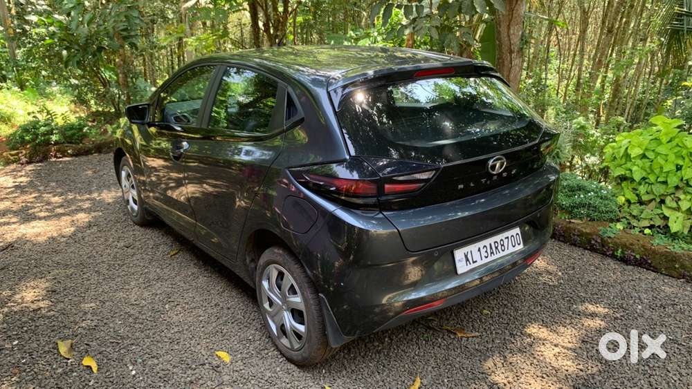 Altroz Xt 1.2na Grey- 2020   Petrol Manual