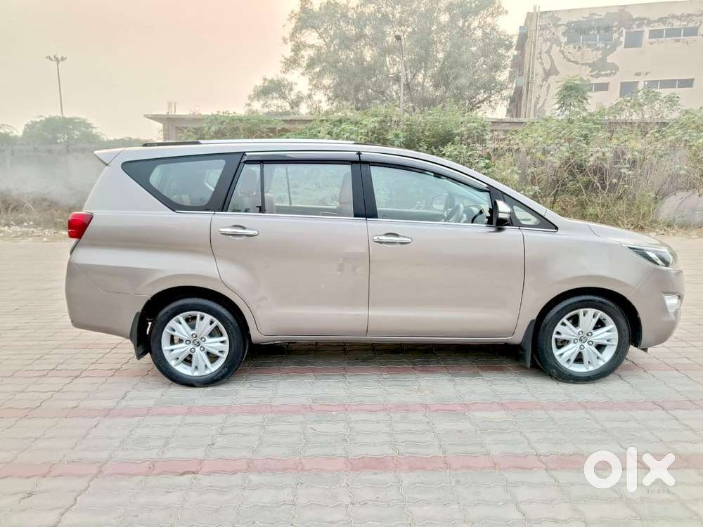 Toyota Innova Crysta 2.8z Automatic, 2018, Diesel
