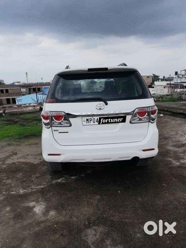 Toyota Fortuner 3.0 4x2 Automatic, 2012, Diesel