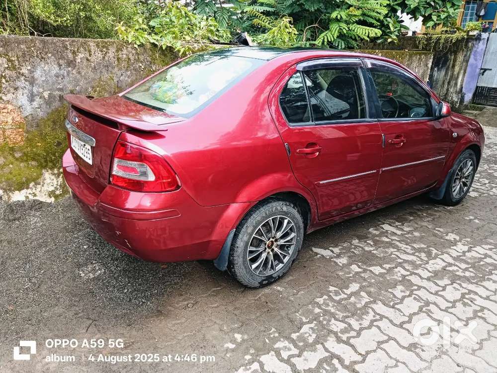 Ford Fiesta 2009 Petrol 125000 Km Driven