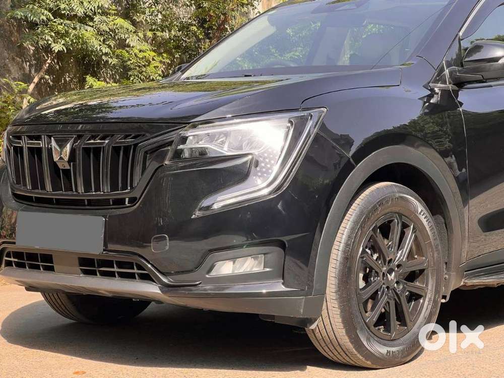Mahindra Xuv700 2.0 Ax 7 Petrol At Str, 2025, Petrol